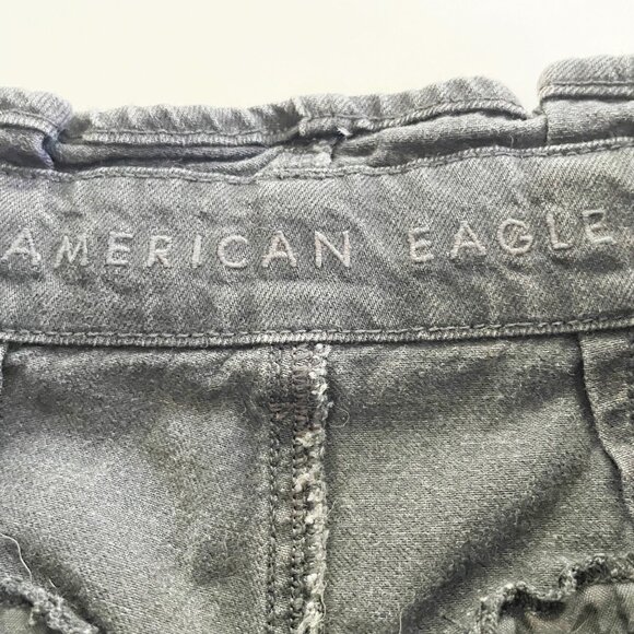 AMERICAN EAGLE Paper Bag Belted Waist Black Wash Mom Shorts Women's Size 4 - Picture 4 of 7